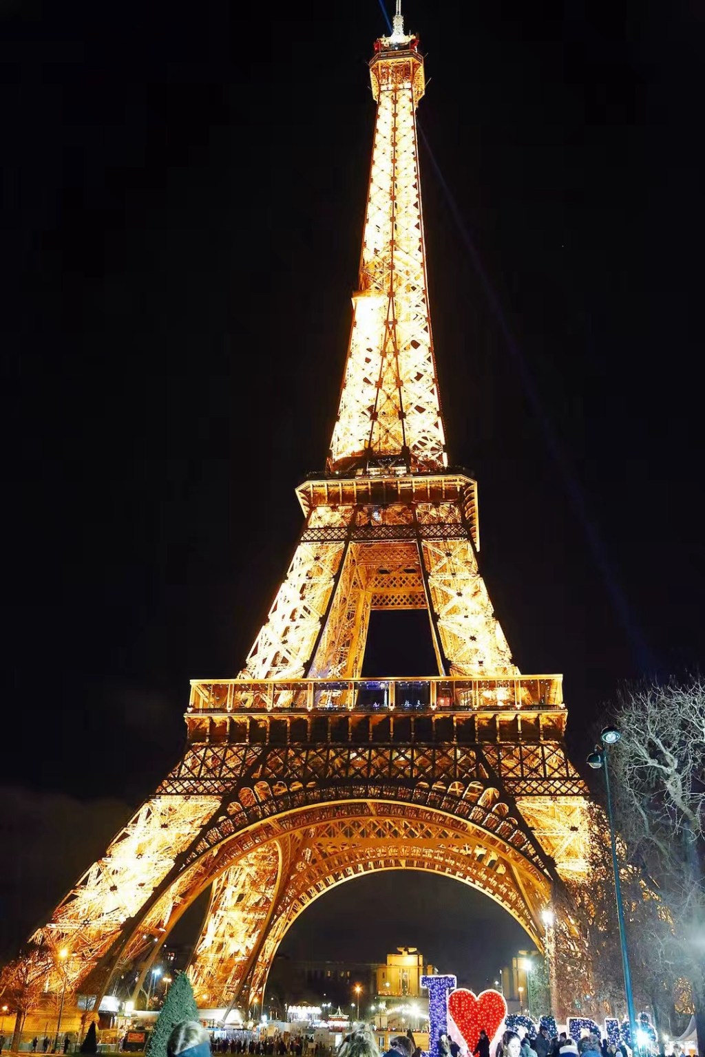 埃菲尔铁塔